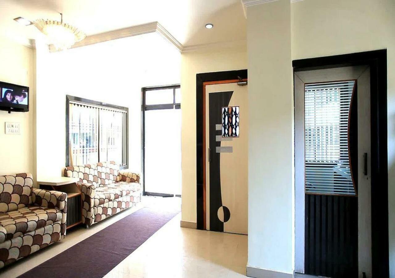 Hotel Sai Ganesh เชอร์ดี ภายนอก รูปภาพ